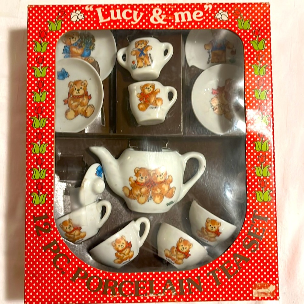 Lucy & Me Tea Set and Paper Dolls